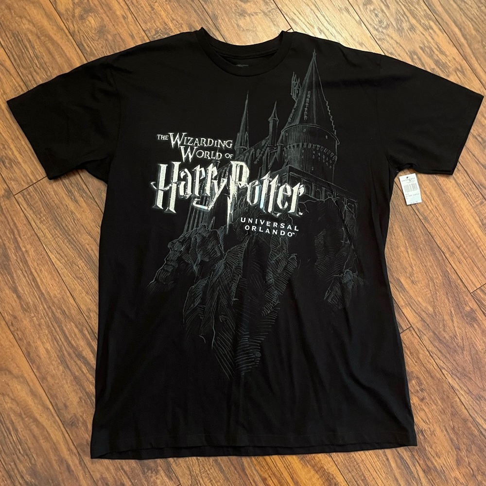 Universal Studios Harry Potter Hogwarts Shirt